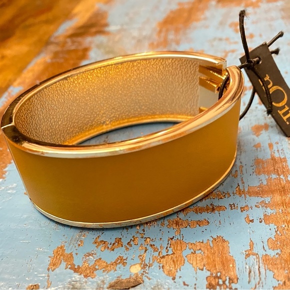 nOir Hinged Cuff Bracelet - Picture 1 of 7